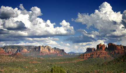 Scenic overlook of Cathedral Rock